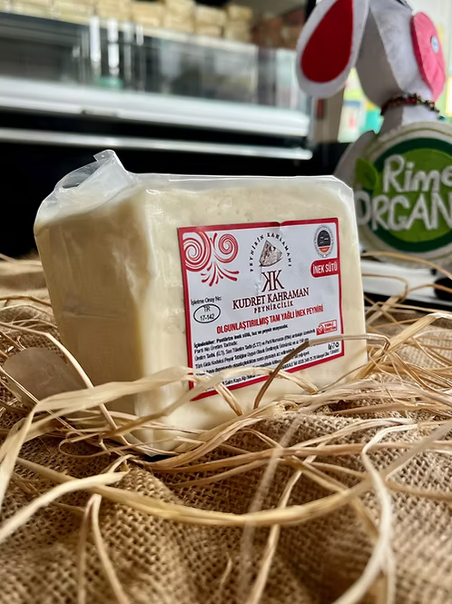 Premium Geleneksel Tam Yağlı Beyaz Ezine İnek Peyniri 575 Gr.