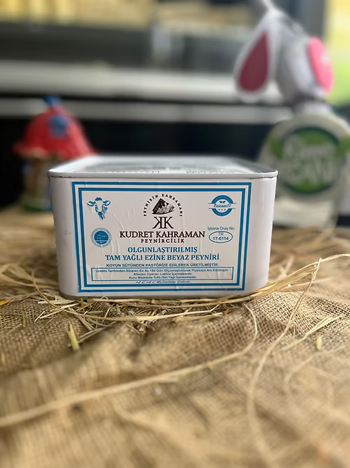 Premium Tam Yağlı Geleneksel Ezine Beyaz Peyniri 2450Gr