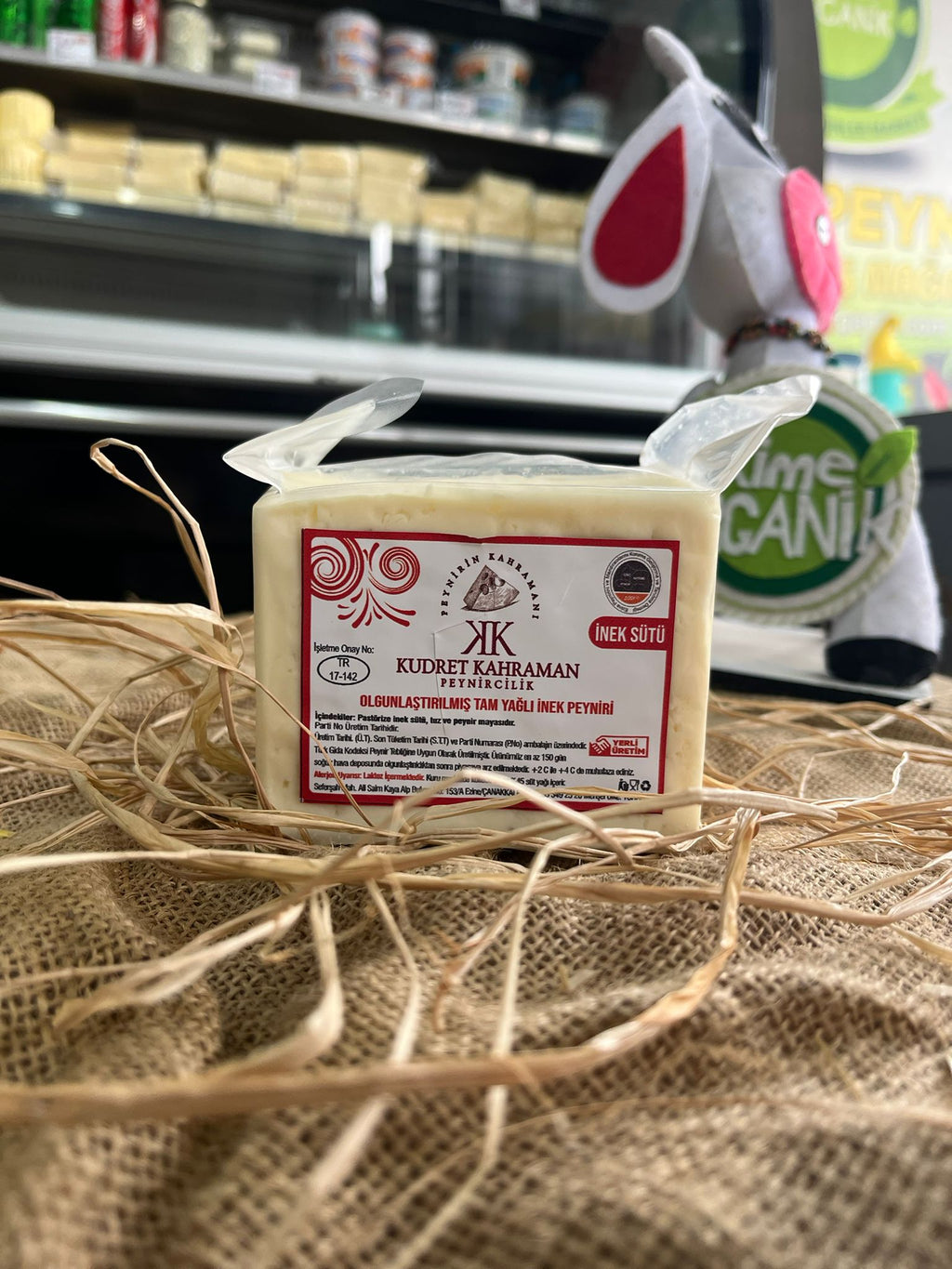 premium tam yağlı ezine inek peyniri 725 gram